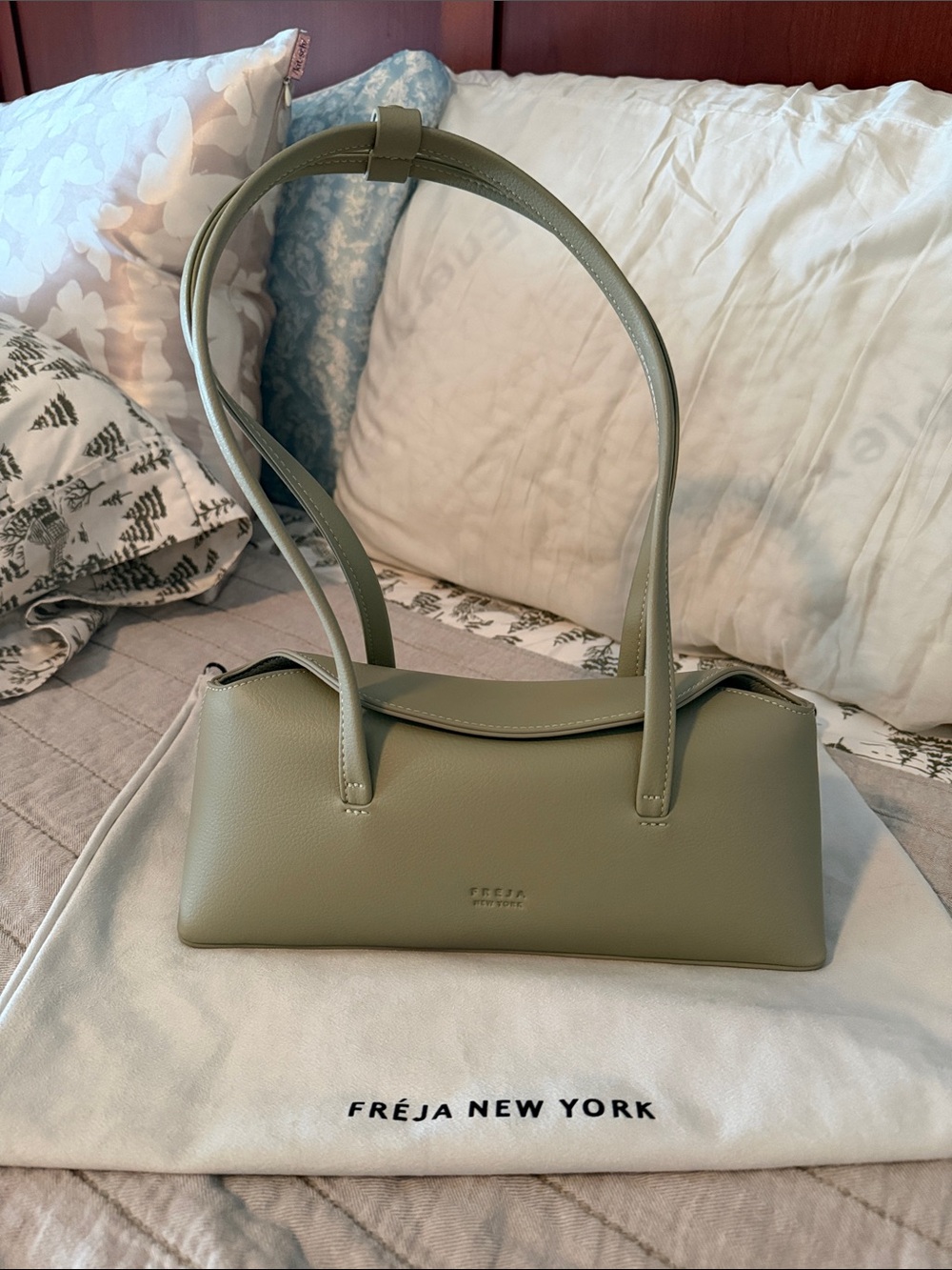 FRÉJA New York Mini Christie Shoulder Bag in Pistachio